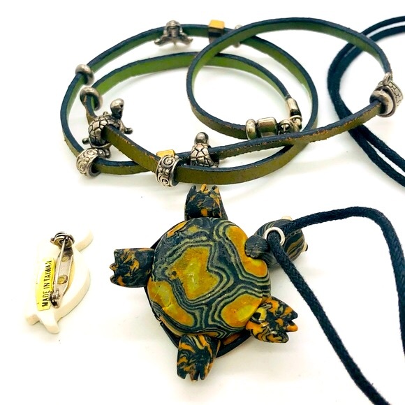 Vintage Turtle Jewelry Lot - Picture 2 of 9
